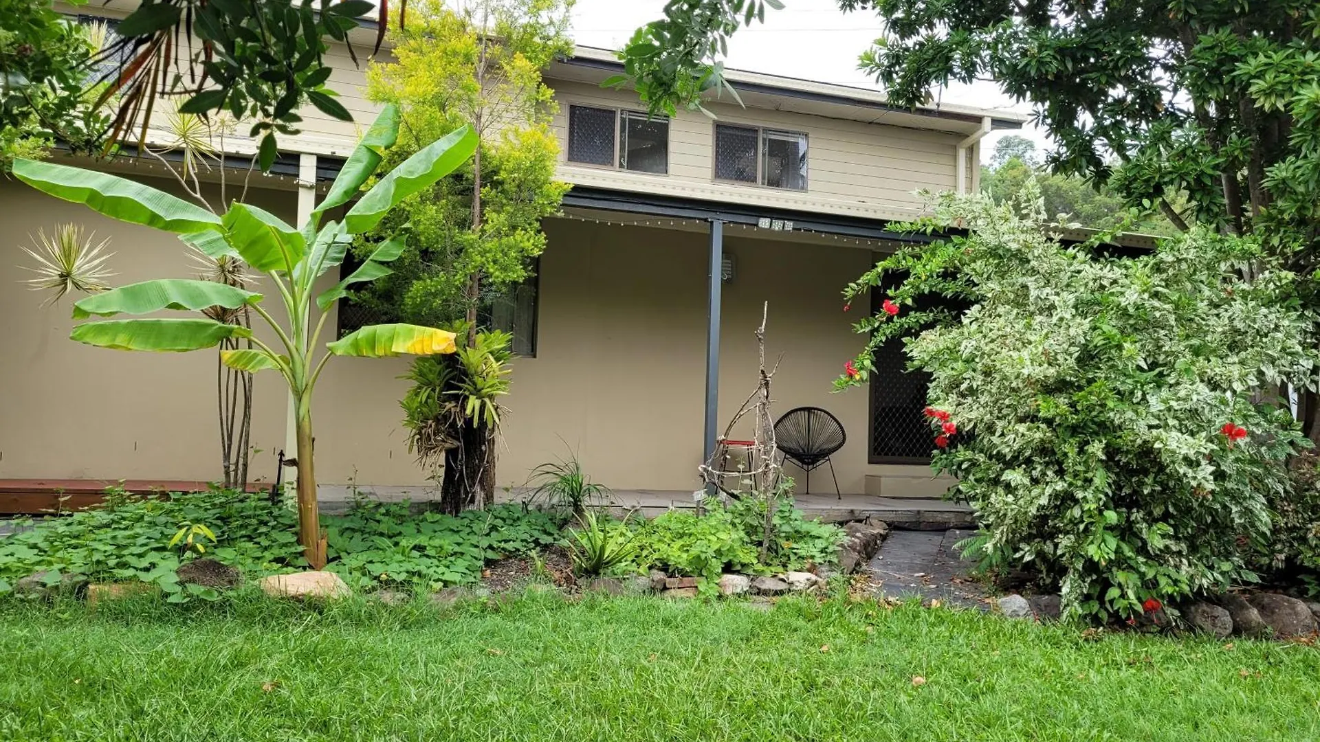 Holiday Style A Downstairs Room In Springwood Qld Kwatera prywatna